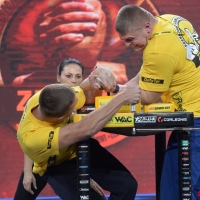 Zloty Tur 2015 by Mark Kazus - Left Hand # Armwrestling # Armpower.net