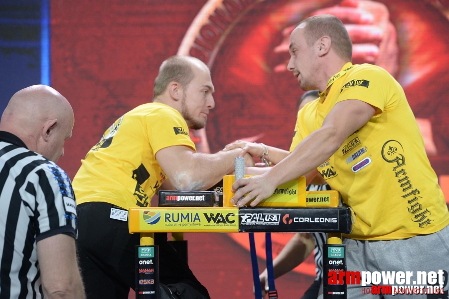 Zloty Tur 2015 by Mark Kazus - Right Hand # Armwrestling # Armpower.net