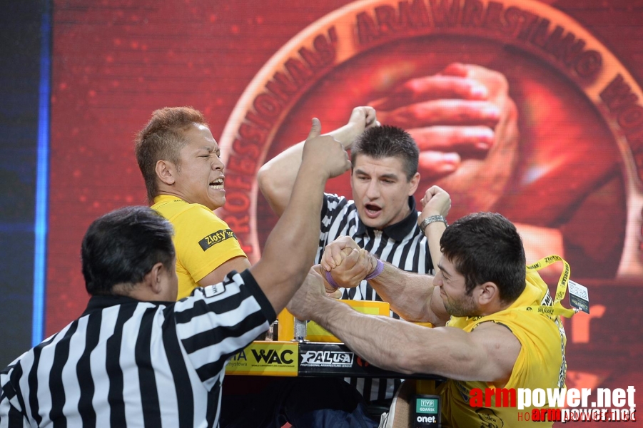 Zloty Tur 2015 by Mark Kazus - Right Hand # Siłowanie na ręce # Armwrestling # Armpower.net