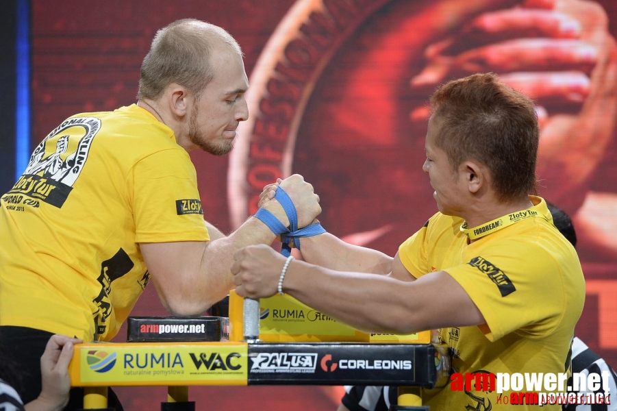 Zloty Tur 2015 by Mark Kazus - Right Hand # Armwrestling # Armpower.net