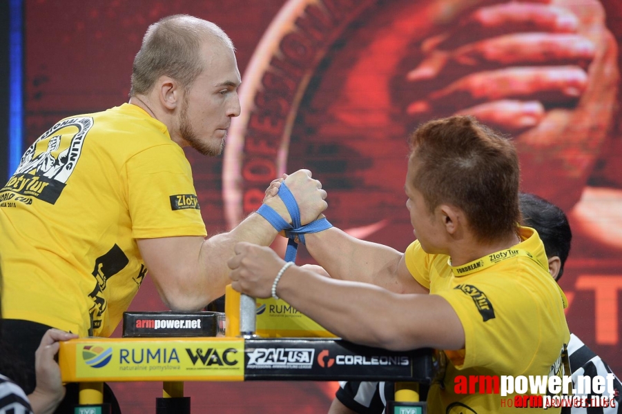 Zloty Tur 2015 by Mark Kazus - Right Hand # Siłowanie na ręce # Armwrestling # Armpower.net