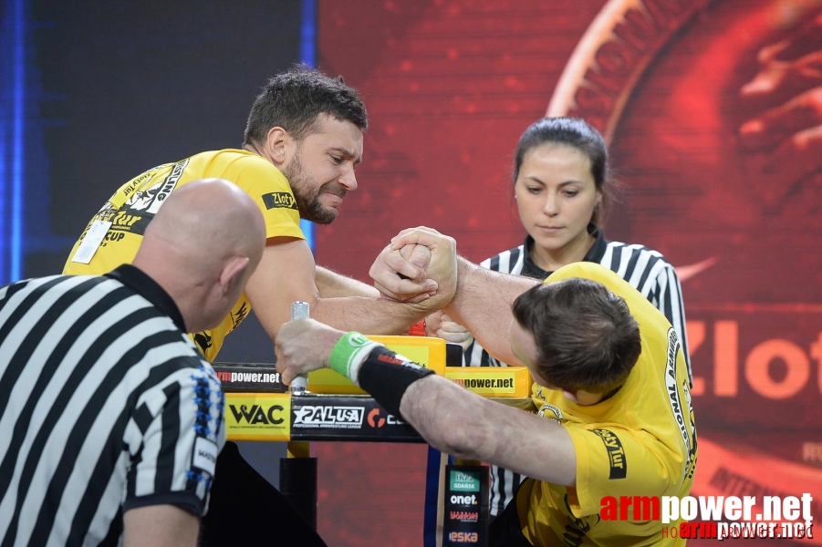 Zloty Tur 2015 by Mark Kazus - Right Hand # Siłowanie na ręce # Armwrestling # Armpower.net