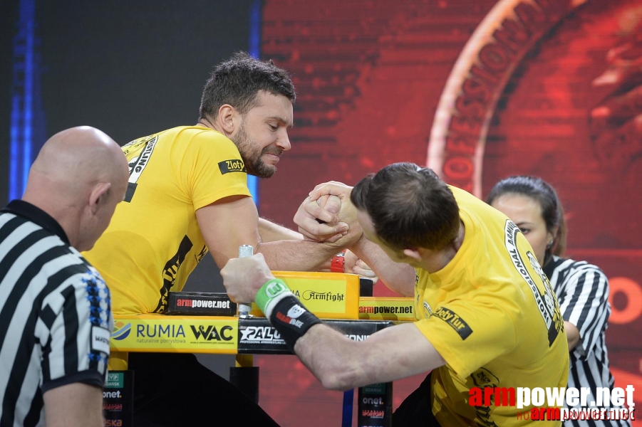 Zloty Tur 2015 by Mark Kazus - Right Hand # Siłowanie na ręce # Armwrestling # Armpower.net