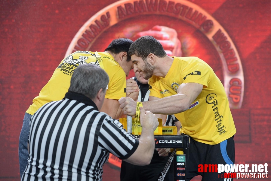 Zloty Tur 2015 by Mark Kazus - Right Hand # Armwrestling # Armpower.net