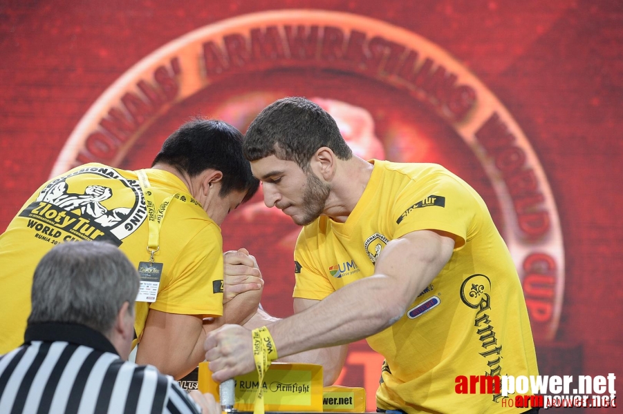 Zloty Tur 2015 by Mark Kazus - Right Hand # Armwrestling # Armpower.net