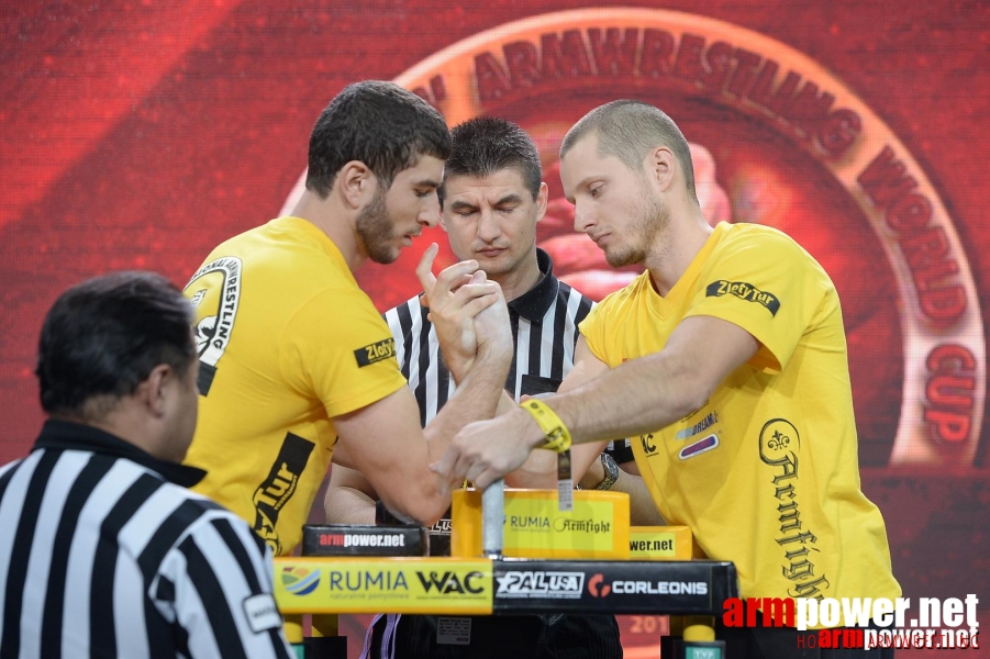 Zloty Tur 2015 by Mark Kazus - Right Hand # Armwrestling # Armpower.net