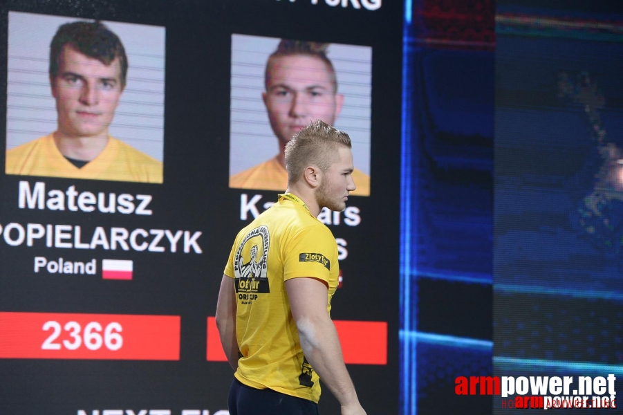 Zloty Tur 2015 by Mark Kazus - Right Hand # Armwrestling # Armpower.net