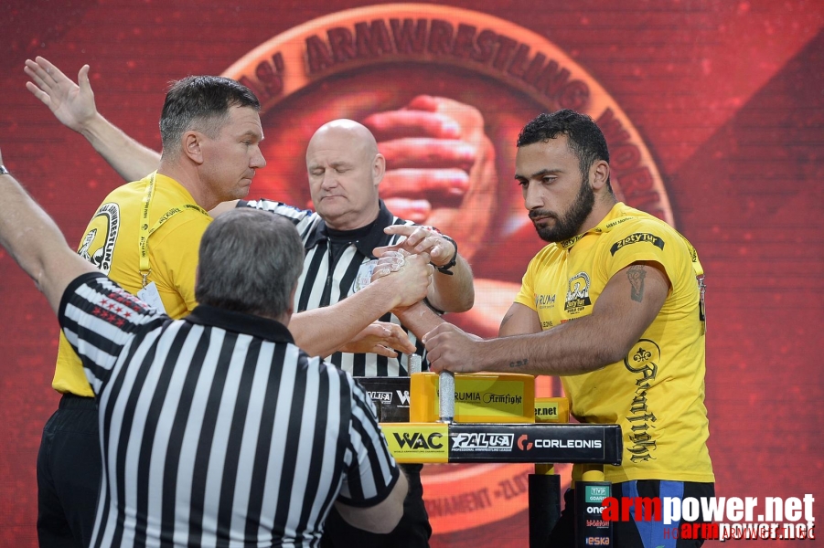 Zloty Tur 2015 by Mark Kazus - Right Hand # Siłowanie na ręce # Armwrestling # Armpower.net