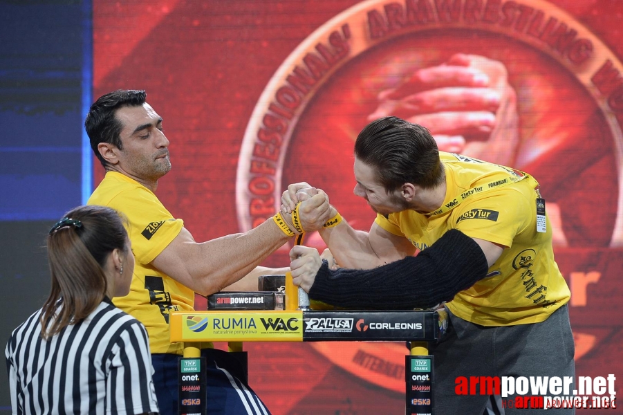 Zloty Tur 2015 by Mark Kazus - Right Hand # Armwrestling # Armpower.net