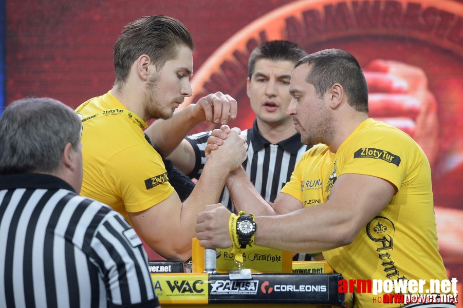 Zloty Tur 2015 by Mark Kazus - Right Hand # Armwrestling # Armpower.net