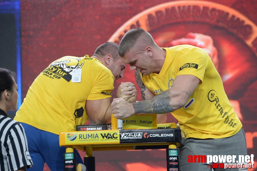 Zloty Tur 2015 by Mark Kazus - Right Hand # Armwrestling # Armpower.net