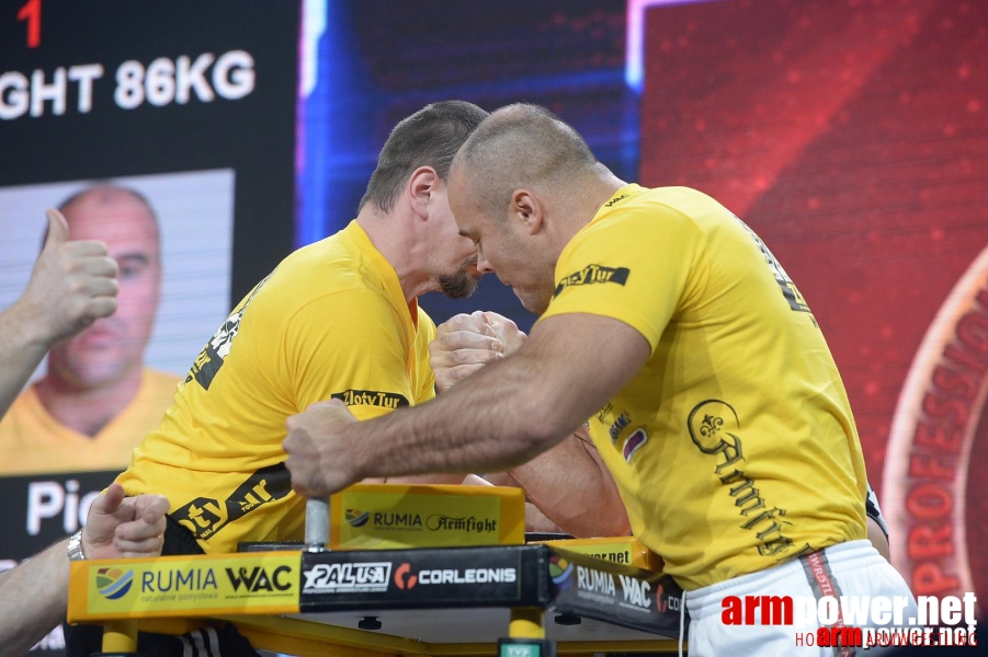 Zloty Tur 2015 by Mark Kazus - Right Hand # Siłowanie na ręce # Armwrestling # Armpower.net