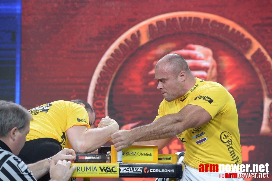 Zloty Tur 2015 by Mark Kazus - Right Hand # Armwrestling # Armpower.net