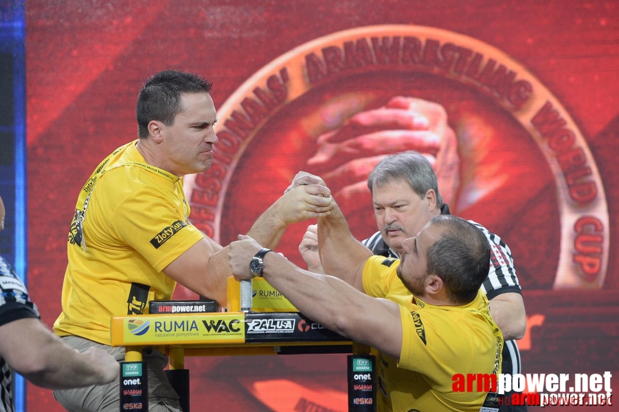 Zloty Tur 2015 by Mark Kazus - Right Hand # Siłowanie na ręce # Armwrestling # Armpower.net