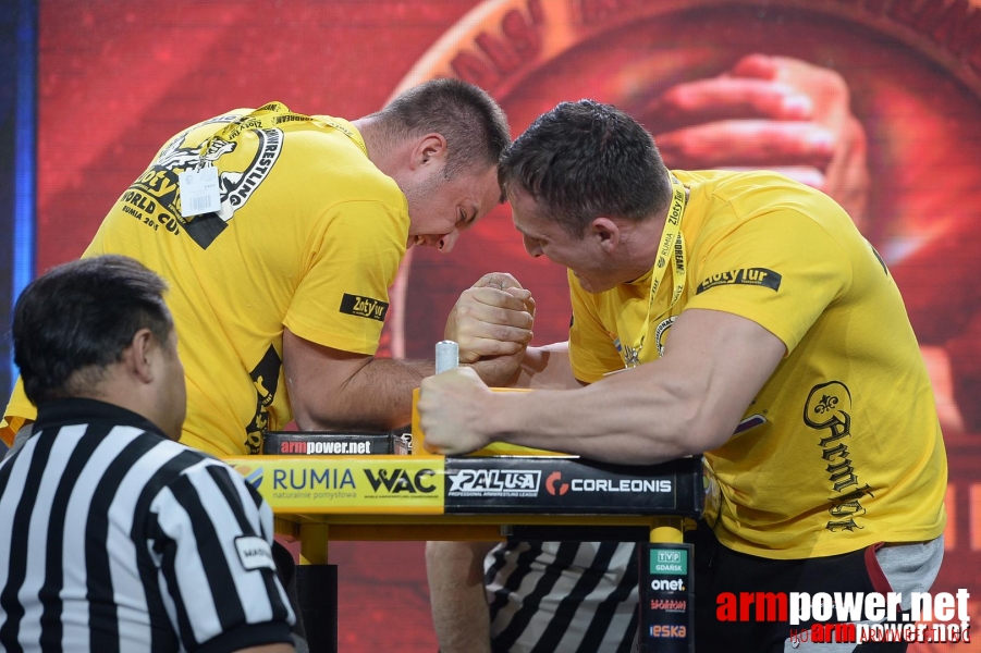 Zloty Tur 2015 by Mark Kazus - Right Hand # Siłowanie na ręce # Armwrestling # Armpower.net