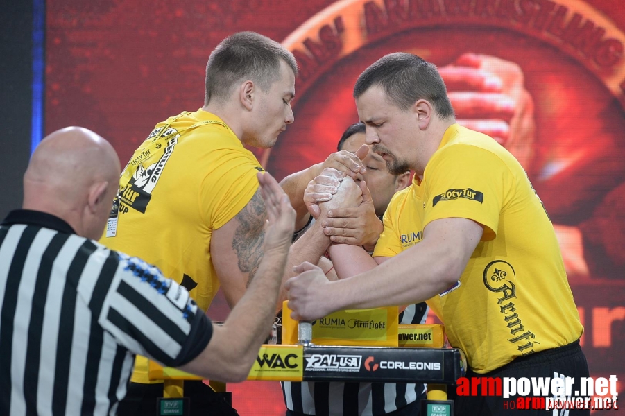 Zloty Tur 2015 by Mark Kazus - Right Hand # Armwrestling # Armpower.net