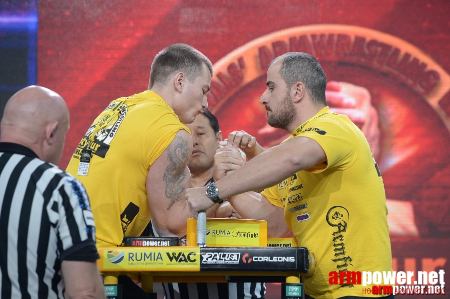 Zloty Tur 2015 by Mark Kazus - Right Hand # Siłowanie na ręce # Armwrestling # Armpower.net