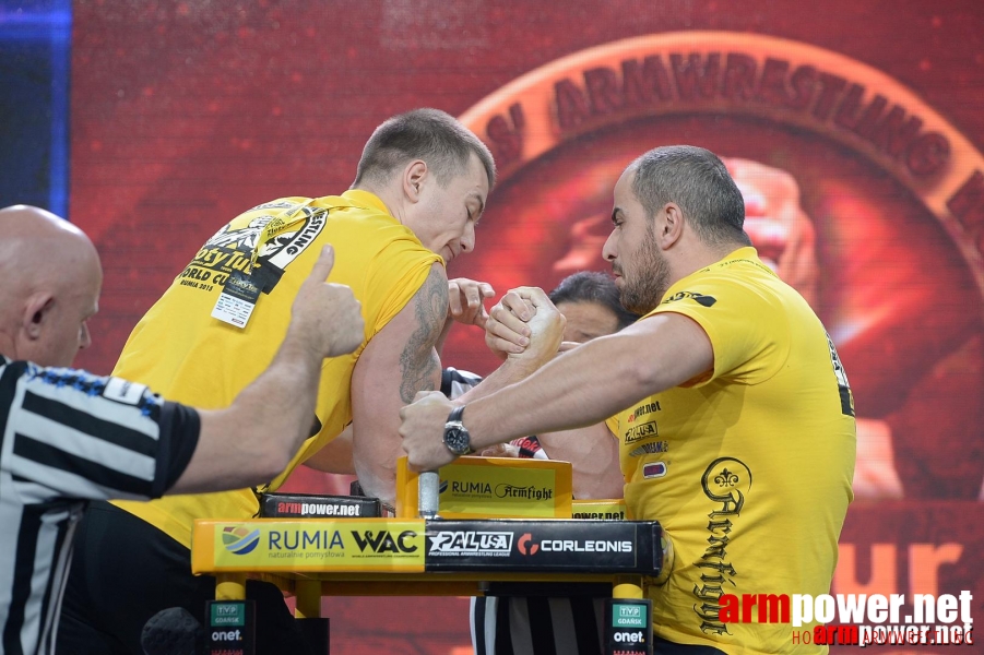 Zloty Tur 2015 by Mark Kazus - Right Hand # Siłowanie na ręce # Armwrestling # Armpower.net