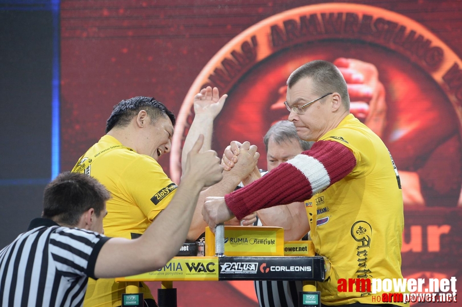 Zloty Tur 2015 by Mark Kazus - Right Hand # Armwrestling # Armpower.net