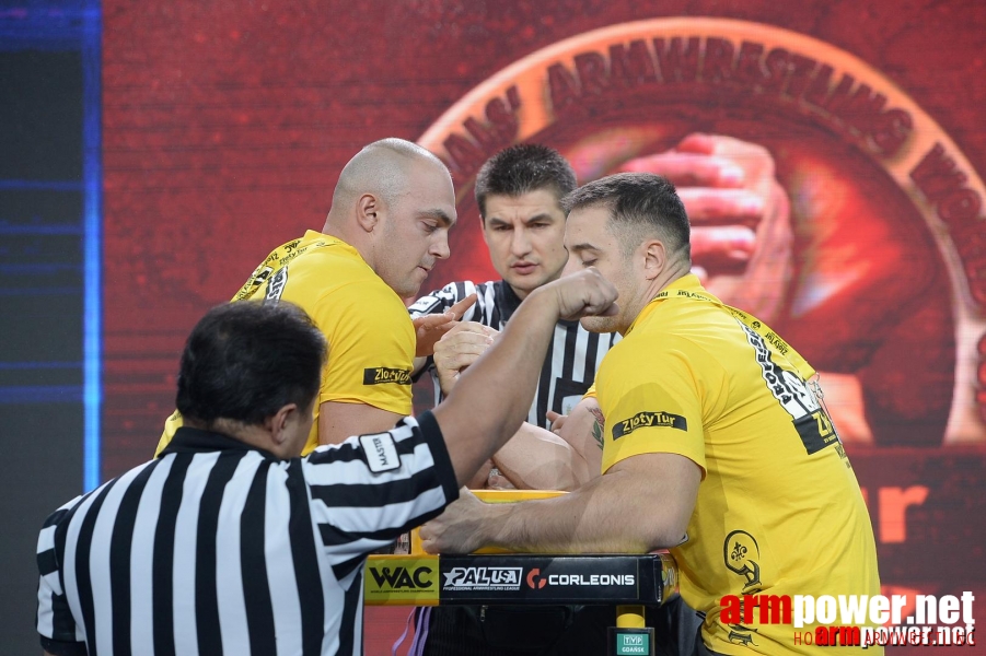 Zloty Tur 2015 by Mark Kazus - Right Hand # Siłowanie na ręce # Armwrestling # Armpower.net