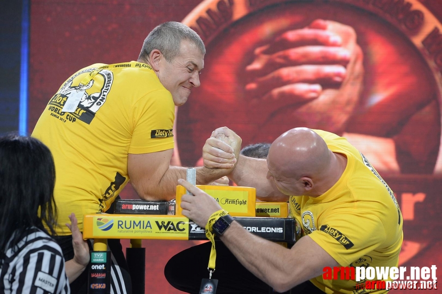 Zloty Tur 2015 by Mark Kazus - Right Hand # Siłowanie na ręce # Armwrestling # Armpower.net