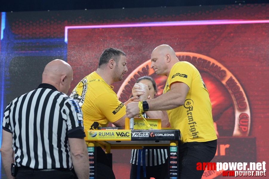 Zloty Tur 2015 by Mark Kazus - Right Hand # Siłowanie na ręce # Armwrestling # Armpower.net