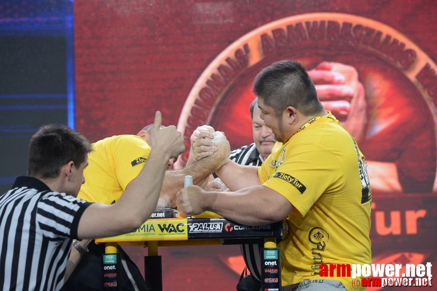 Zloty Tur 2015 by Mark Kazus - Right Hand # Siłowanie na ręce # Armwrestling # Armpower.net