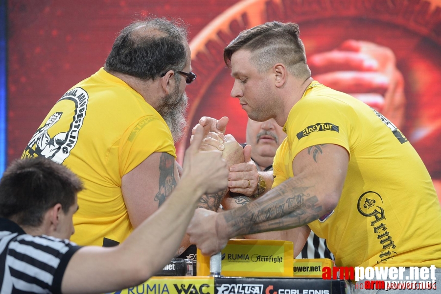 Zloty Tur 2015 by Mark Kazus - Right Hand # Armwrestling # Armpower.net