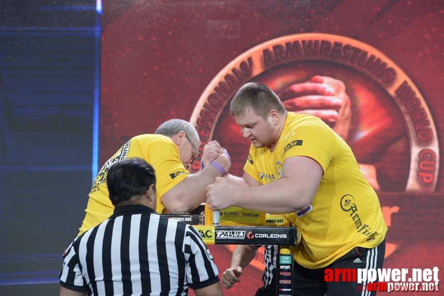 Zloty Tur 2015 by Mark Kazus - Right Hand # Siłowanie na ręce # Armwrestling # Armpower.net