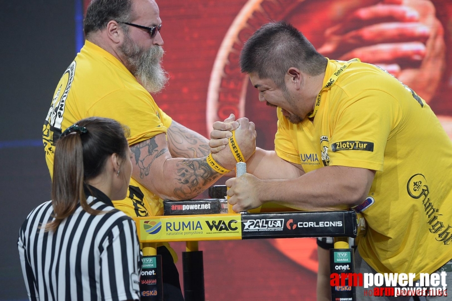 Zloty Tur 2015 by Mark Kazus - Right Hand # Siłowanie na ręce # Armwrestling # Armpower.net