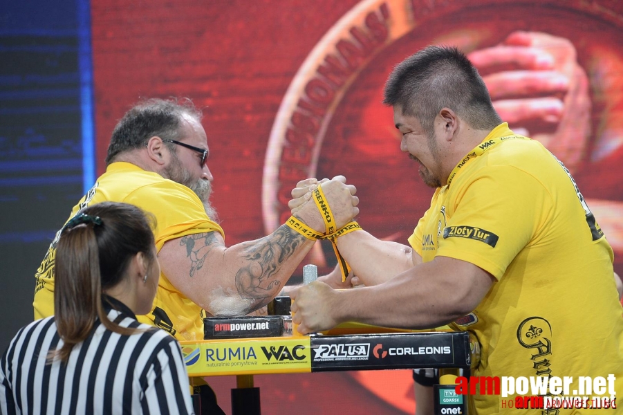 Zloty Tur 2015 by Mark Kazus - Right Hand # Siłowanie na ręce # Armwrestling # Armpower.net