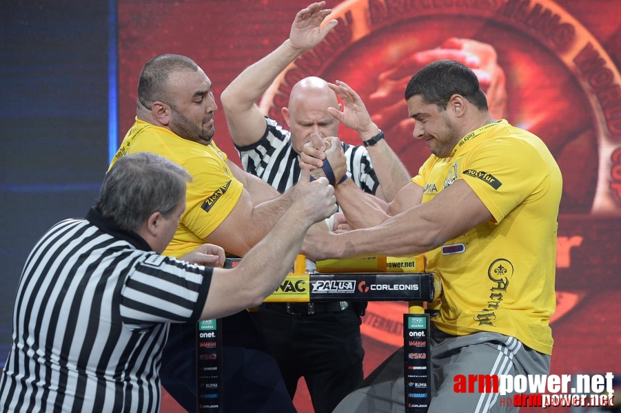 Zloty Tur 2015 by Mark Kazus - Right Hand # Siłowanie na ręce # Armwrestling # Armpower.net