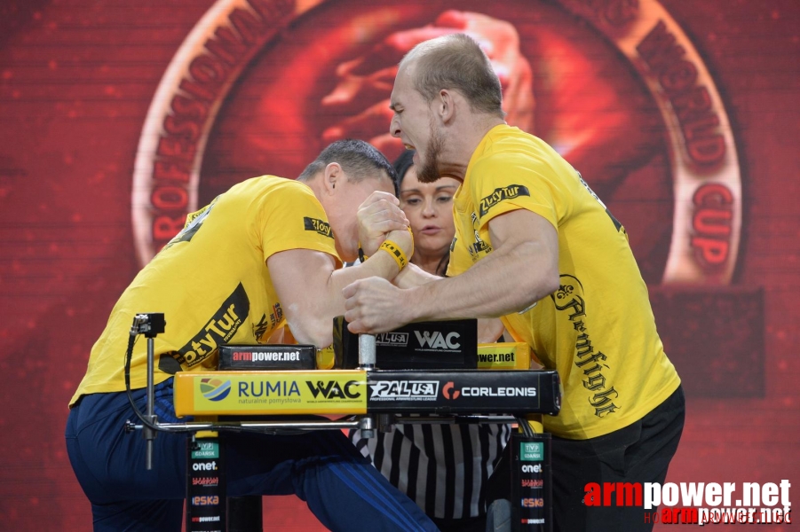 Zloty Tur 2015 by Mark Kazus - Right Hand # Armwrestling # Armpower.net