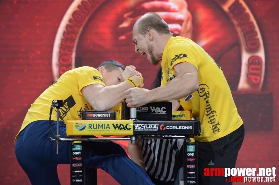 Zloty Tur 2015 by Mark Kazus - Right Hand # Siłowanie na ręce # Armwrestling # Armpower.net