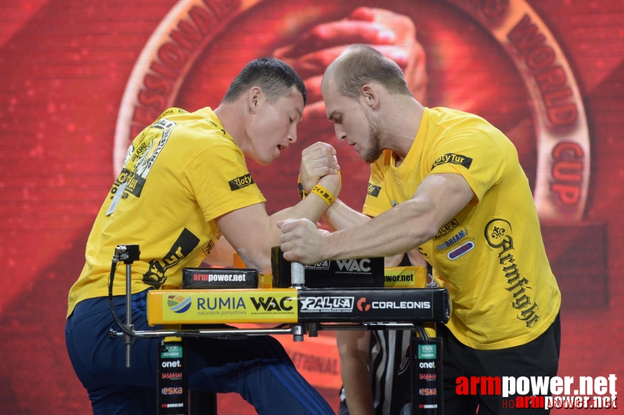 Zloty Tur 2015 by Mark Kazus - Right Hand # Armwrestling # Armpower.net