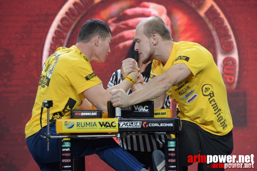 Zloty Tur 2015 by Mark Kazus - Right Hand # Armwrestling # Armpower.net