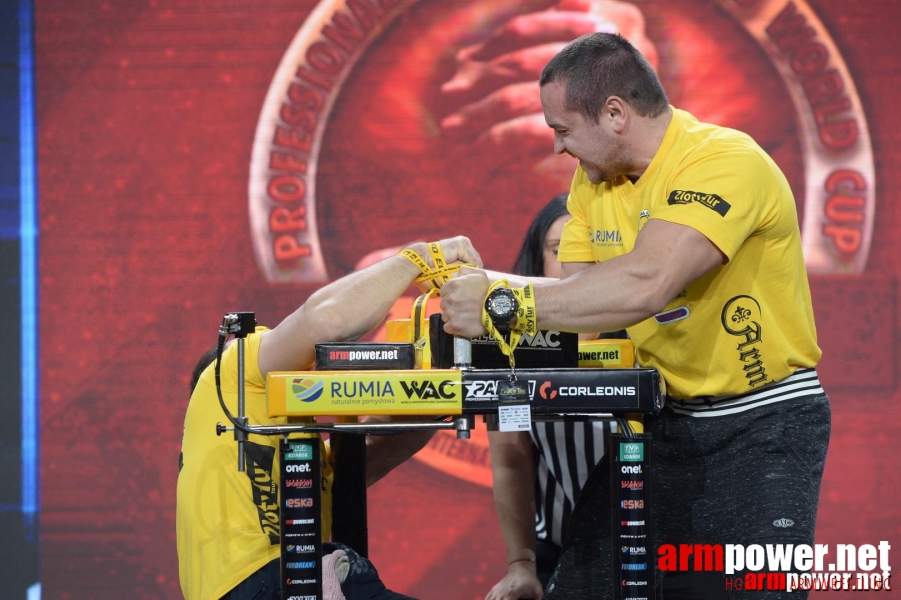 Zloty Tur 2015 by Mark Kazus - Right Hand # Siłowanie na ręce # Armwrestling # Armpower.net