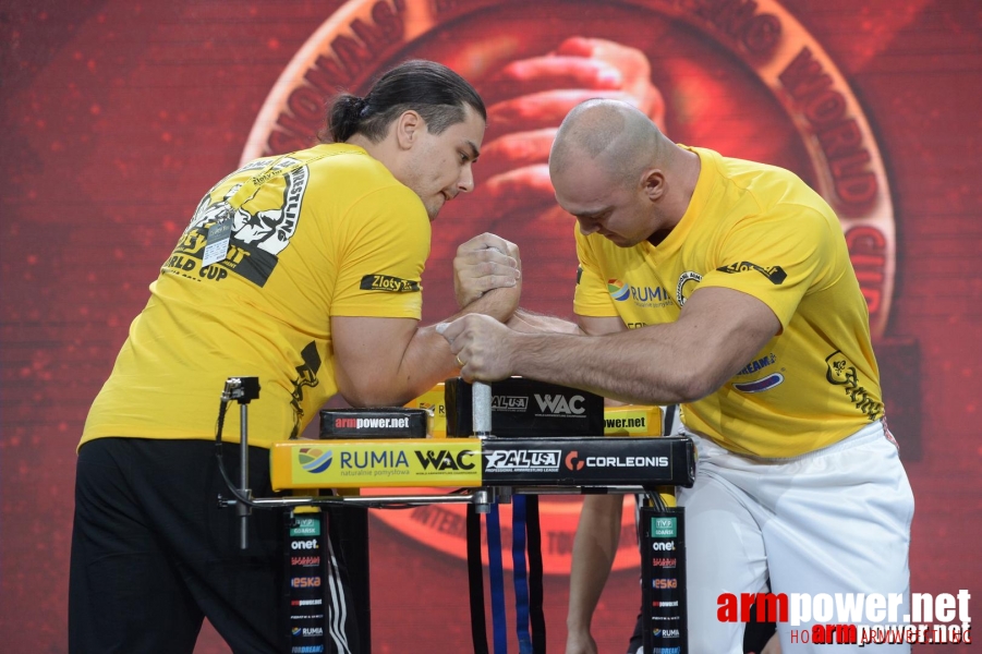 Zloty Tur 2015 by Mark Kazus - Right Hand # Siłowanie na ręce # Armwrestling # Armpower.net