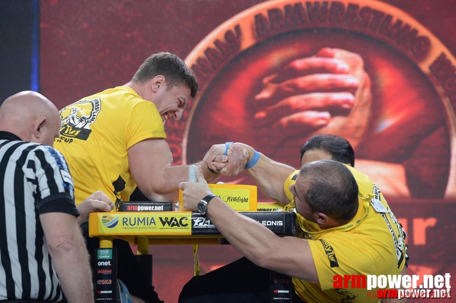 Zloty Tur 2015 by Mark Kazus - Right Hand # Siłowanie na ręce # Armwrestling # Armpower.net