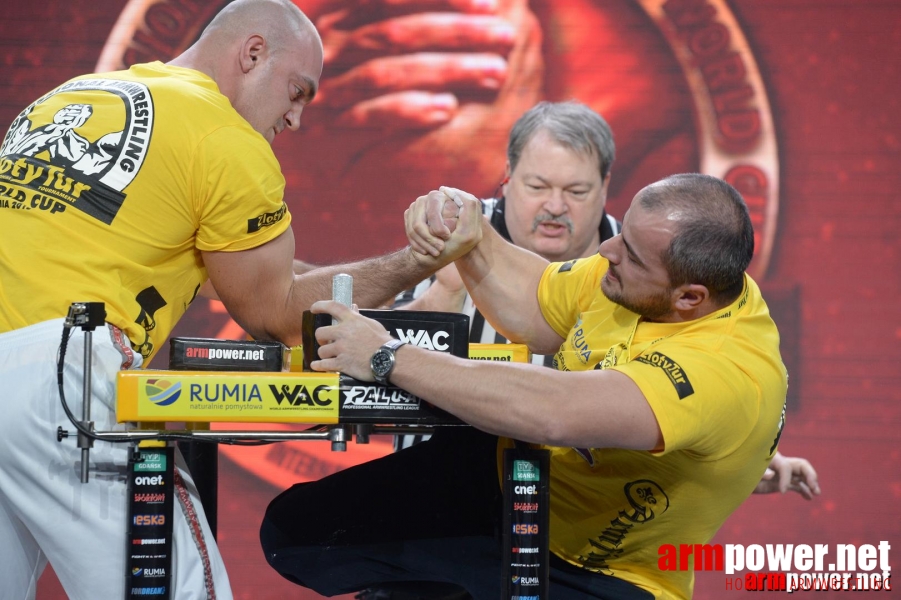 Zloty Tur 2015 by Mark Kazus - Right Hand # Armwrestling # Armpower.net