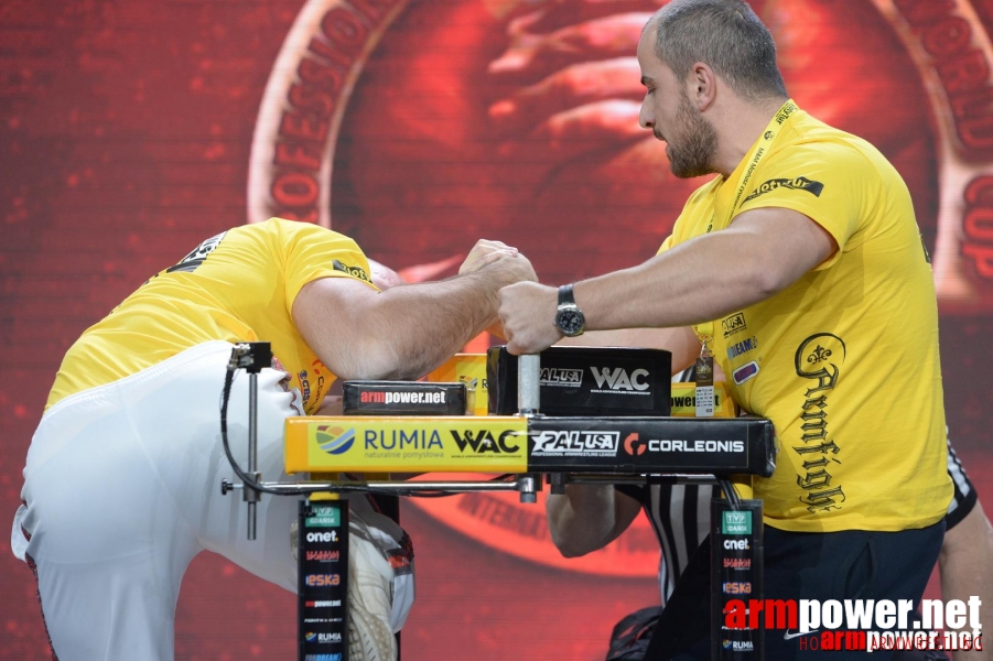 Zloty Tur 2015 by Mark Kazus - Right Hand # Armwrestling # Armpower.net