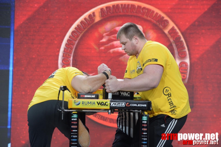 Zloty Tur 2015 by Mark Kazus - Right Hand # Siłowanie na ręce # Armwrestling # Armpower.net