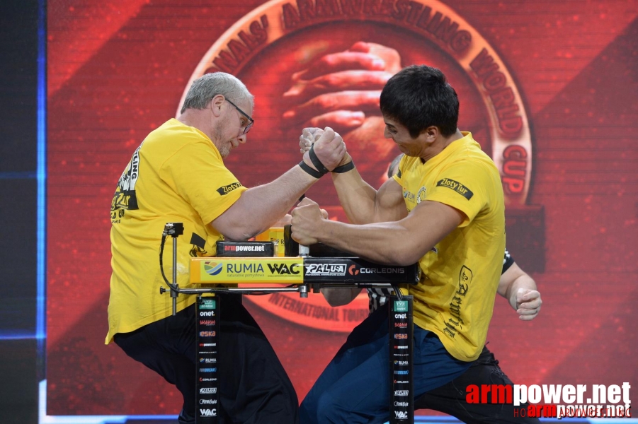 Zloty Tur 2015 by Mark Kazus - Right Hand # Siłowanie na ręce # Armwrestling # Armpower.net