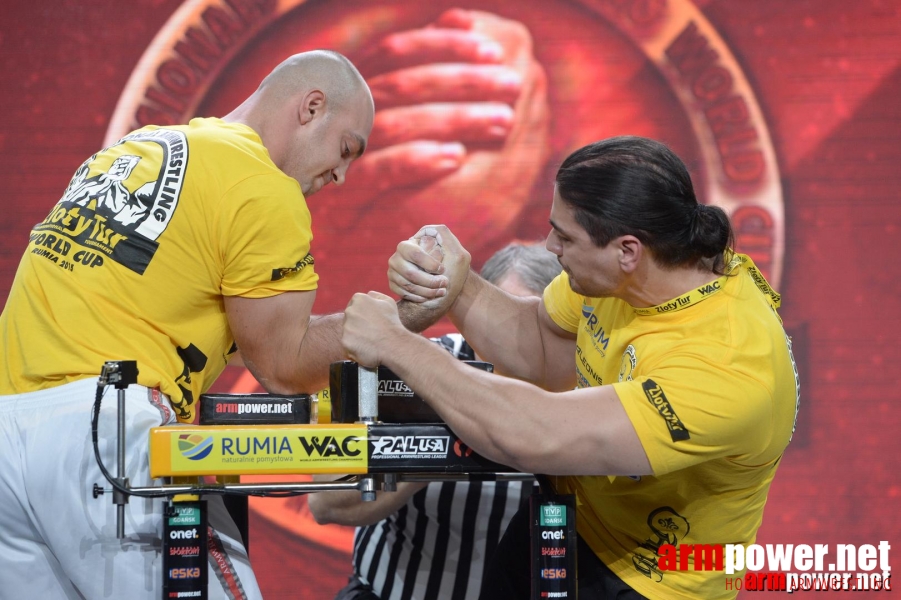 Zloty Tur 2015 by Mark Kazus - Right Hand # Armwrestling # Armpower.net