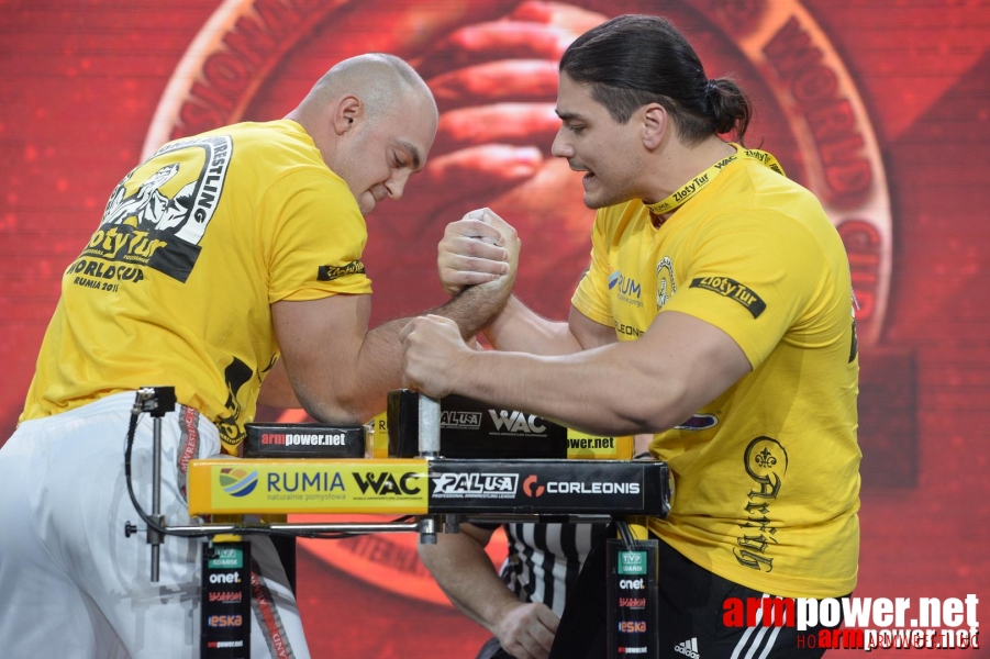 Zloty Tur 2015 by Mark Kazus - Right Hand # Armwrestling # Armpower.net