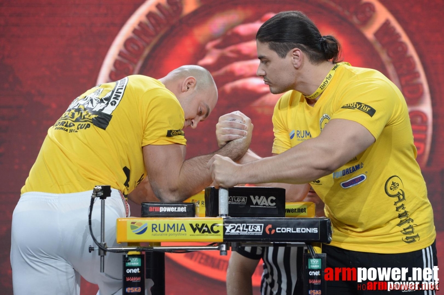 Zloty Tur 2015 by Mark Kazus - Right Hand # Siłowanie na ręce # Armwrestling # Armpower.net