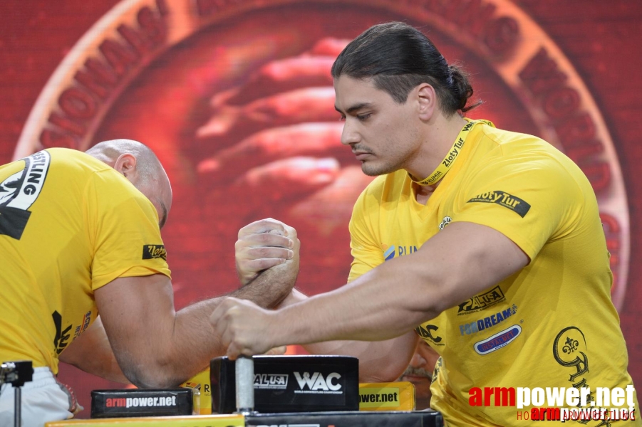 Zloty Tur 2015 by Mark Kazus - Right Hand # Armwrestling # Armpower.net