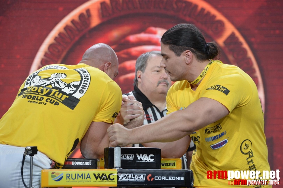 Zloty Tur 2015 by Mark Kazus - Right Hand # Armwrestling # Armpower.net