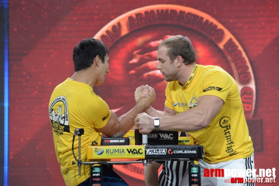 Zloty Tur 2015 by Mark Kazus - Right Hand # Siłowanie na ręce # Armwrestling # Armpower.net