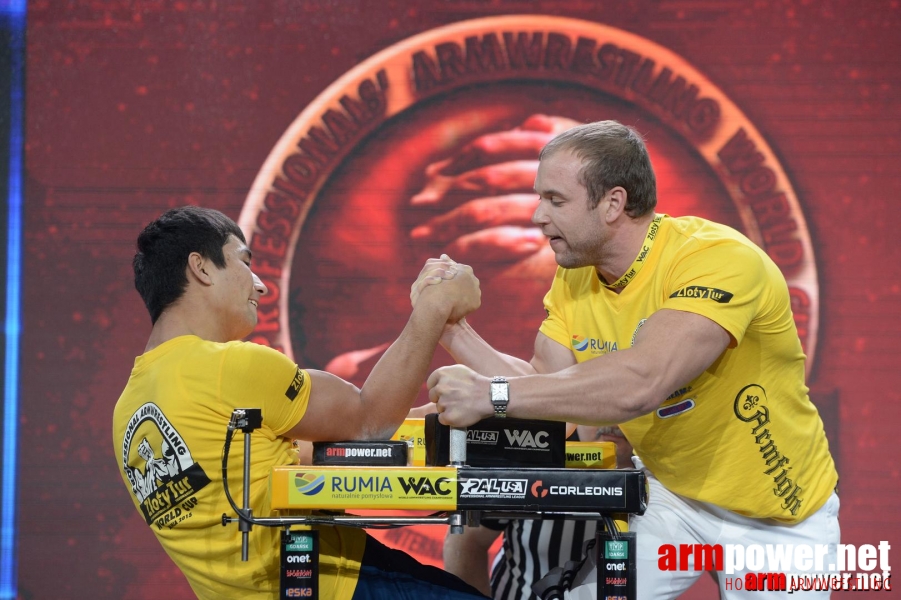 Zloty Tur 2015 by Mark Kazus - Right Hand # Armwrestling # Armpower.net